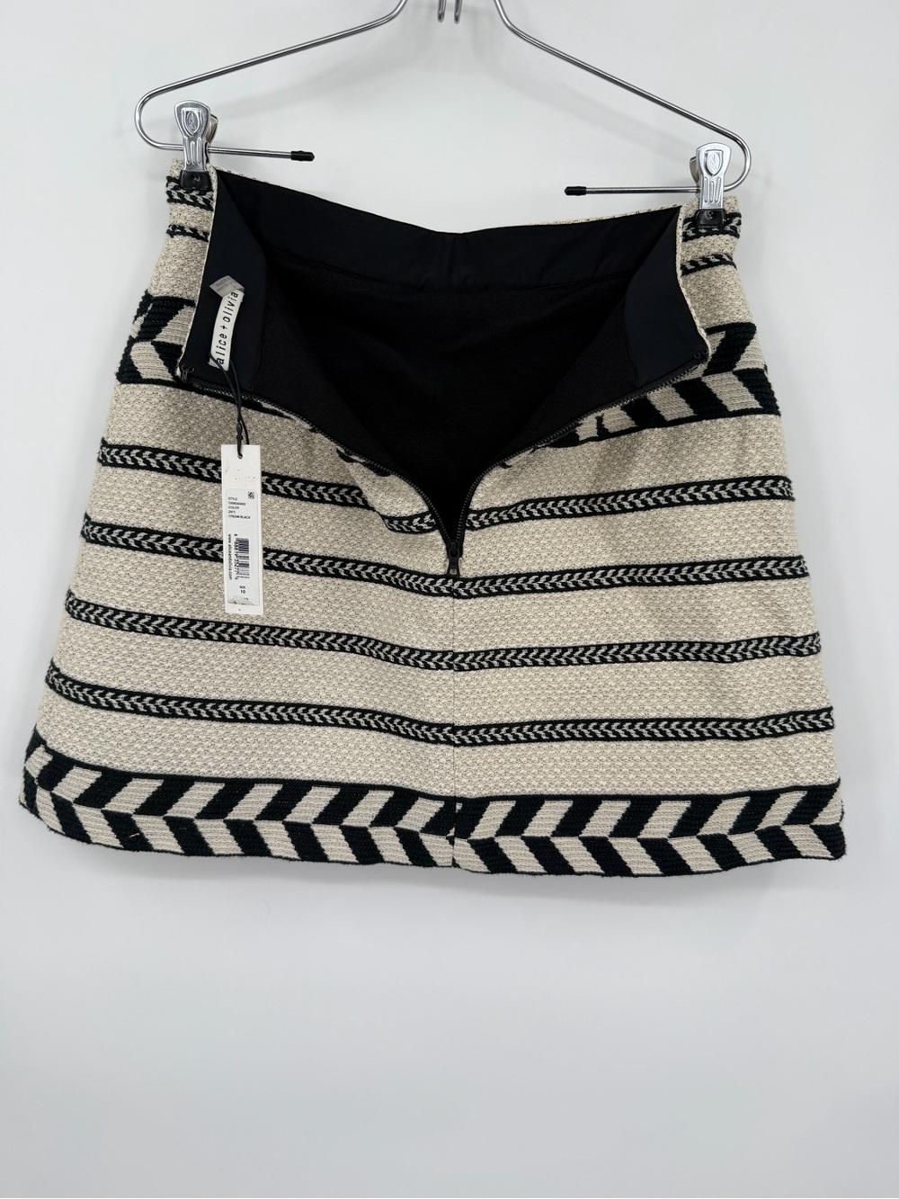 Alice + Olivia Daysi Jacquard A-Line Mini Skirt Cream & Black size 10 - Picture 6 of 7